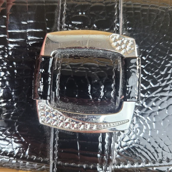 Silverlake Black Leather Crocodile Embossed Wallet Clutch Silver Buckle Accent - Picture 7 of 16